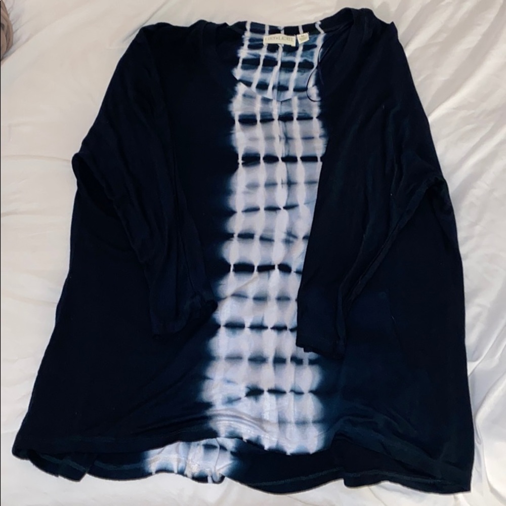 Blue tie dye top